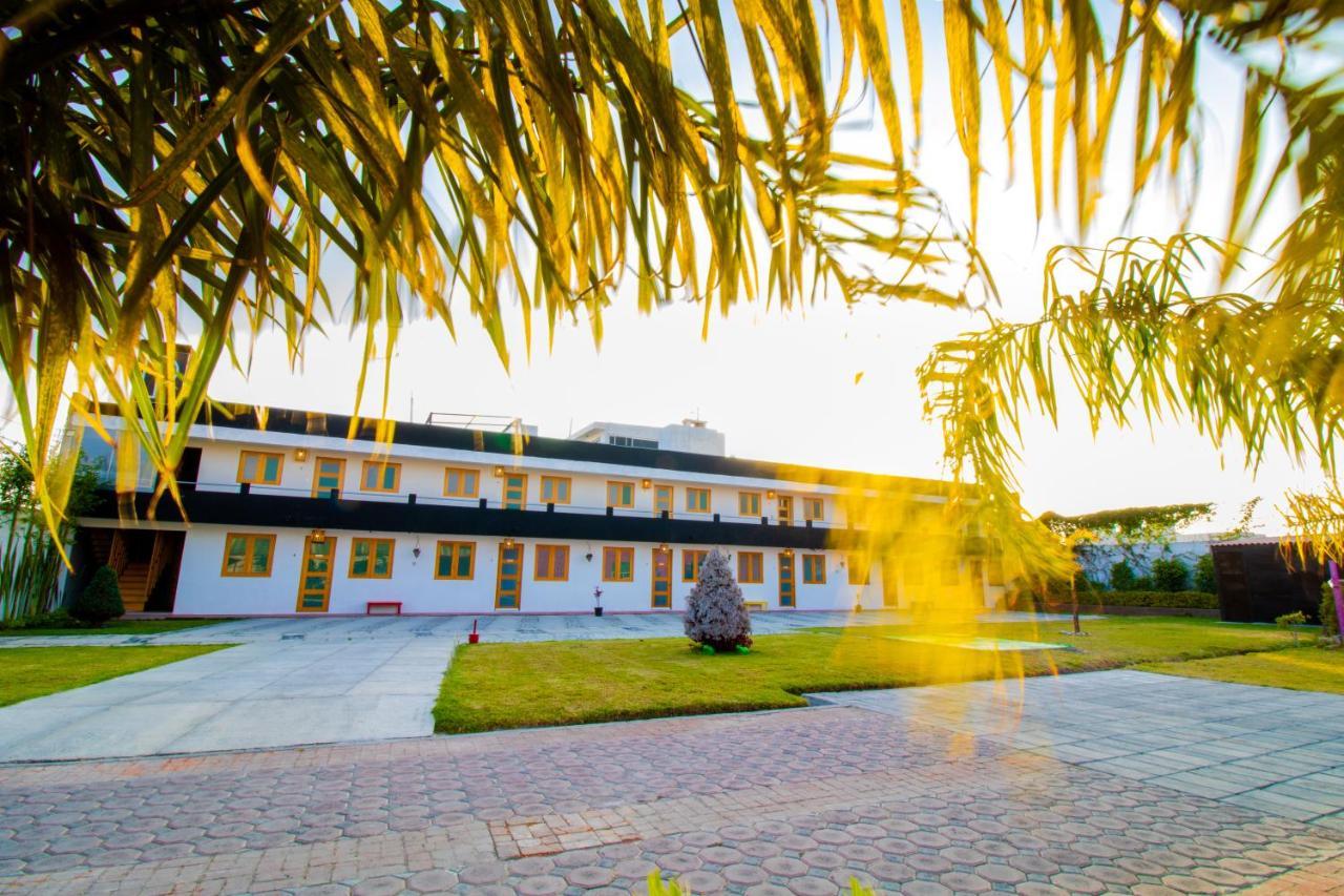 Pascual Inn Suites Cholula Buitenkant foto